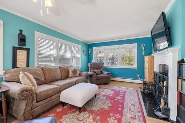 64 Gold Finch, Dennis, MA 02660