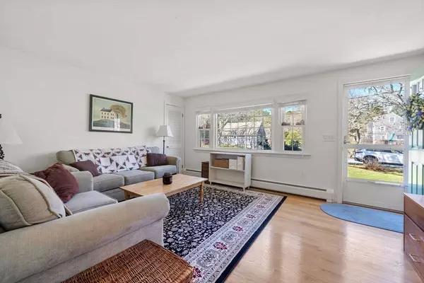 64 Gold Finch, Dennis, MA 02660