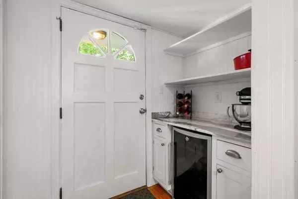 85 Casey St, Norwood, MA 02062