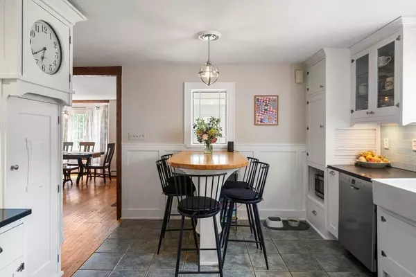 85 Casey St, Norwood, MA 02062