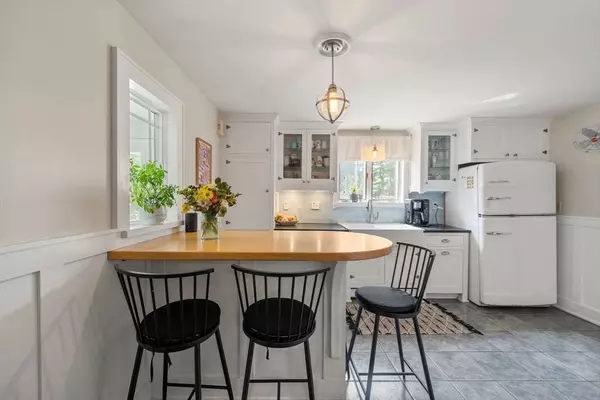 85 Casey St, Norwood, MA 02062