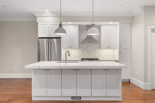 144 Highland Ave #1, Somerville, MA 02143