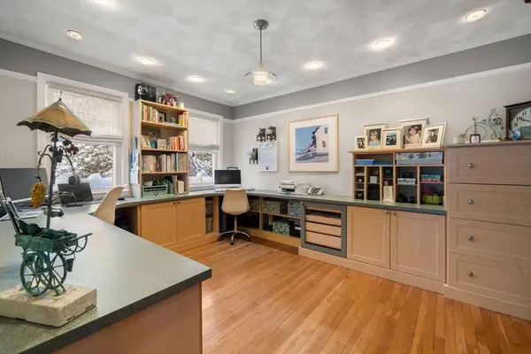 62 Oakland St Ext, Natick, MA 01760