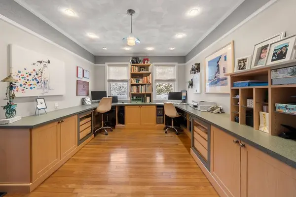 62 Oakland St Ext, Natick, MA 01760