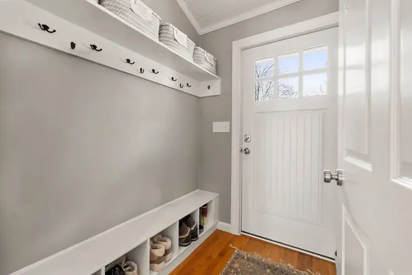 62 Oakland St Ext, Natick, MA 01760