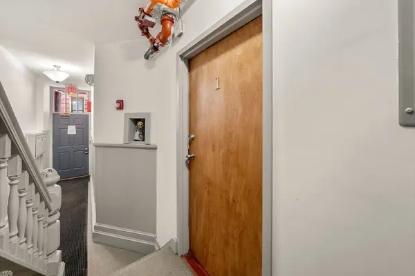 46 N Bennet St #1, Boston, MA 02113