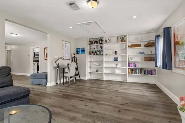 443 Pleasant St, Tewksbury, MA 01876