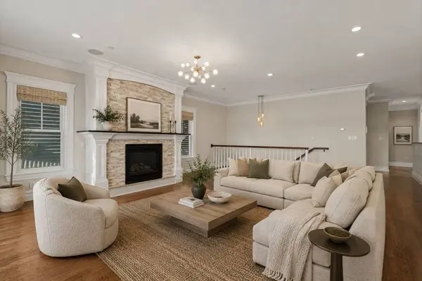 9 M #2, Boston, MA 02127