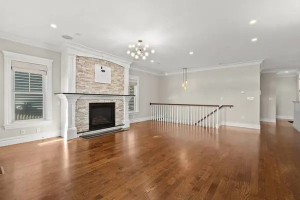 9 M #2, Boston, MA 02127