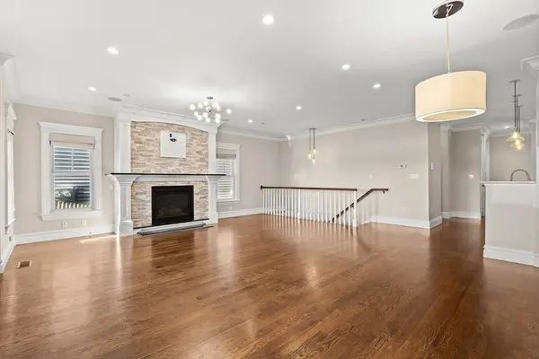 9 M #2, Boston, MA 02127