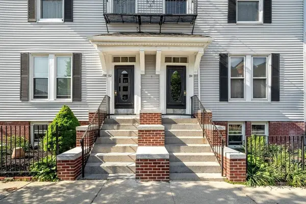 554 East 4th St #1B, Boston, MA 02127