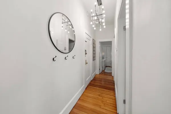 554 East 4th St #1B, Boston, MA 02127
