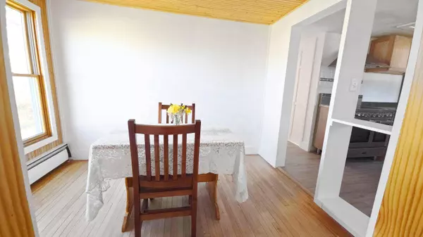 23 Library AVE, Warrensburg, NY 12885