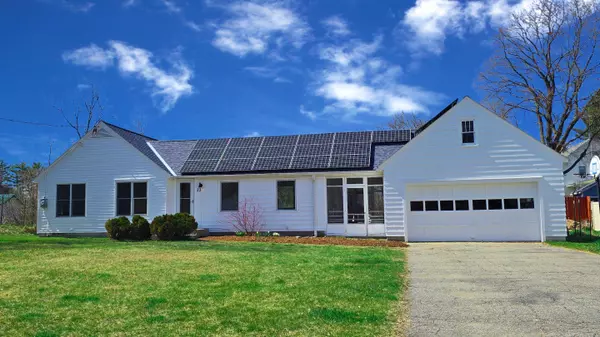 23 Library AVE, Warrensburg, NY 12885