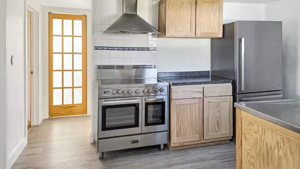 23 Library AVE, Warrensburg, NY 12885