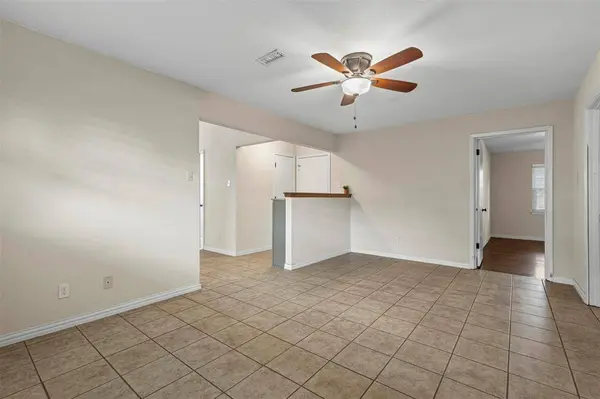 9209 Boundbrook Avenue, Dallas, TX 75243