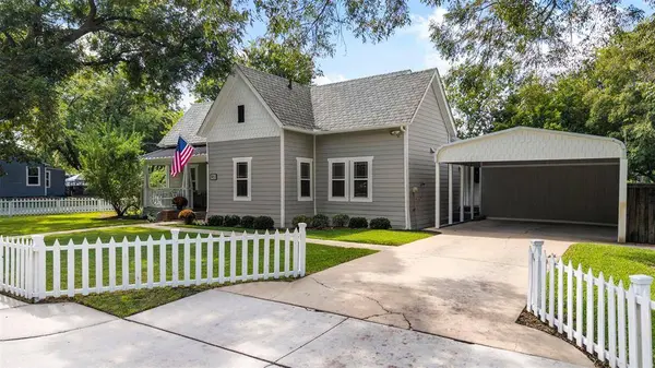 901 Oak Street, Mckinney, TX 75069