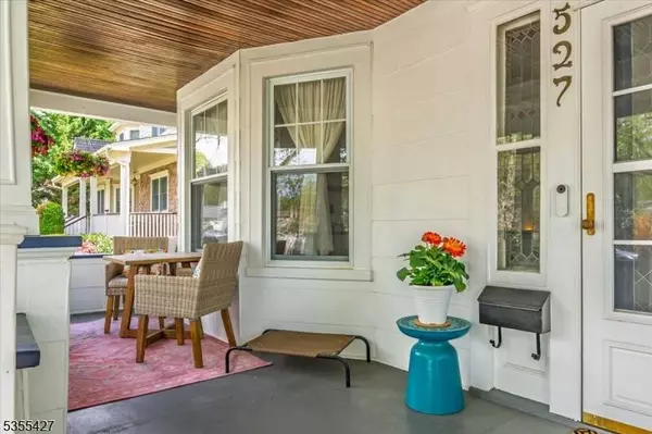 527 Coleman Pl, Westfield Town, NJ 07090