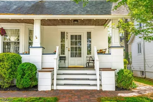 527 Coleman Pl, Westfield Town, NJ 07090