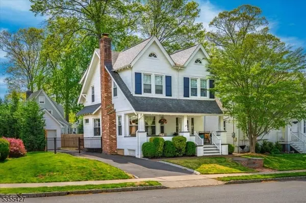 527 Coleman Pl, Westfield Town, NJ 07090