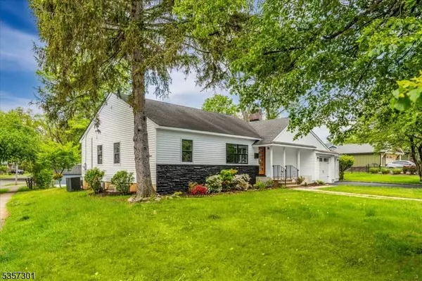 60 Riverside Dr, Florham Park Boro, NJ 07932