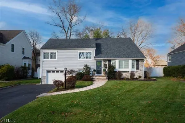 22 S Wickom Dr, Westfield Town, NJ 07090