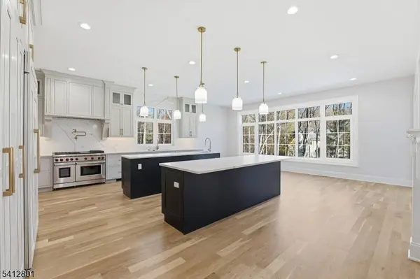 2 Heather Ln, Scotch Plains Twp., NJ 07076