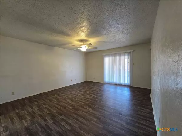 1802 Azalea DR, Temple, TX 76502