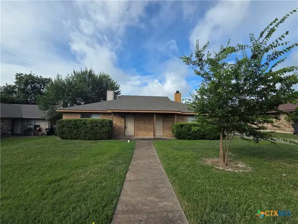 2405 Patrick Henry ST