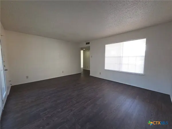 1810 Azalea DR, Temple, TX 76502