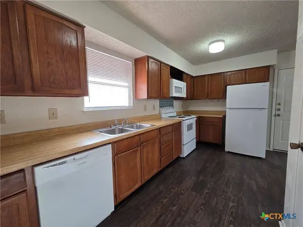 1810 Azalea DR, Temple, TX 76502