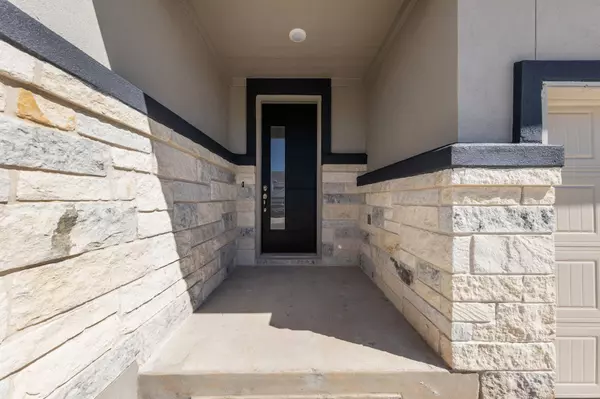 1012 Sage Thrasher CIR, Dripping Springs, TX 78620