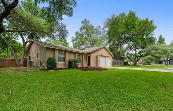 9012 Texas Sun DR, Austin, TX 78748