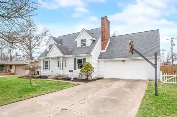 2632 Wildwood LN, Columbus, IN 47201