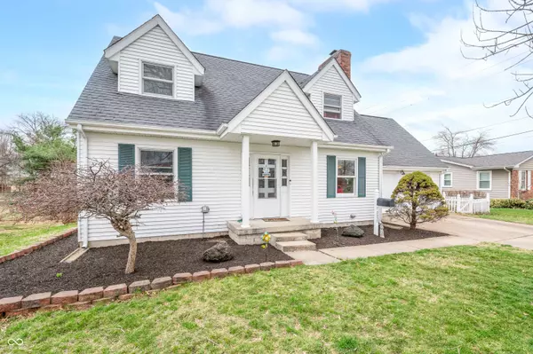 2632 Wildwood LN, Columbus, IN 47201