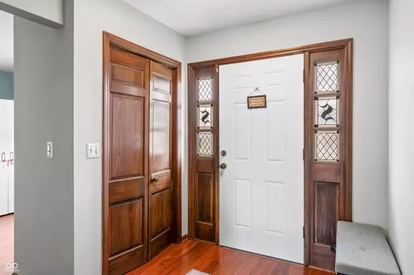 2632 Wildwood LN, Columbus, IN 47201