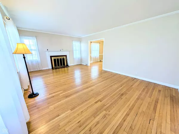 1225 16th ST, Columbus, IN 47201