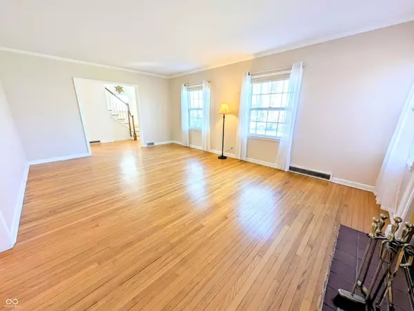 1225 16th ST, Columbus, IN 47201