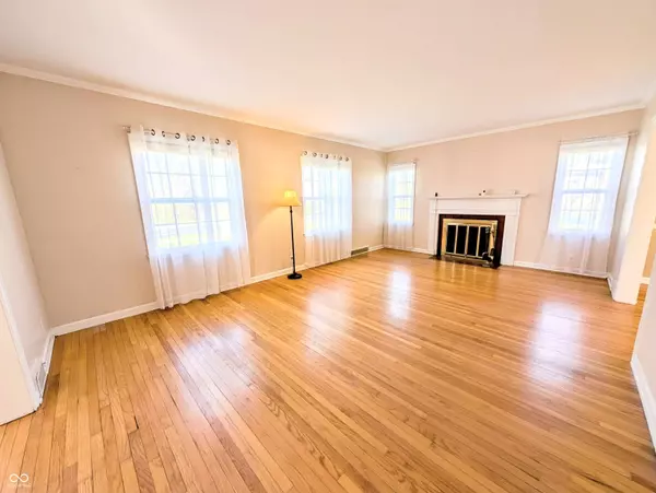 1225 16th ST, Columbus, IN 47201