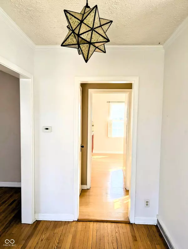 1225 16th ST, Columbus, IN 47201