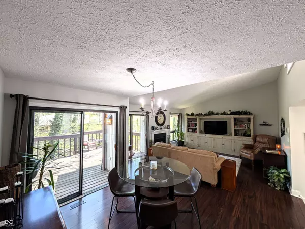 21 Osage CT, Columbus, IN 47201