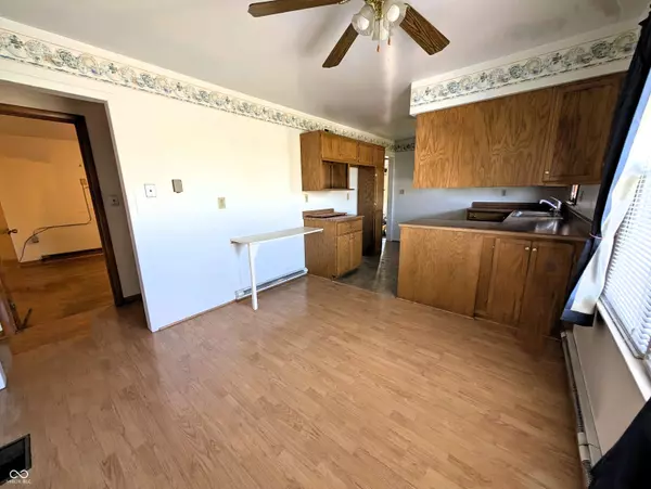 6204 E 50 N, Columbus, IN 47203