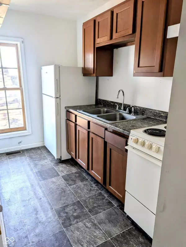 1210 California ST, Columbus, IN 47201