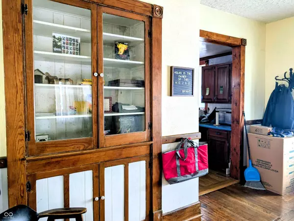 107 W Main ST, Westport, IN 47283