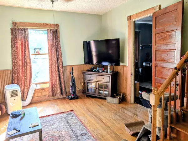 107 W Main ST, Westport, IN 47283