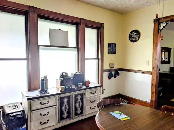 107 W Main ST, Westport, IN 47283