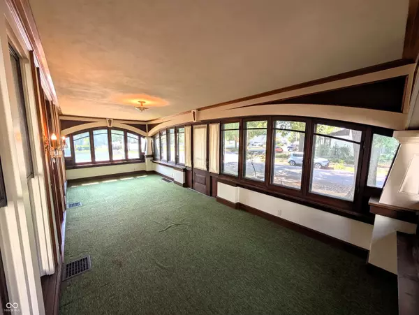 1103 Pearl ST, Columbus, IN 47201