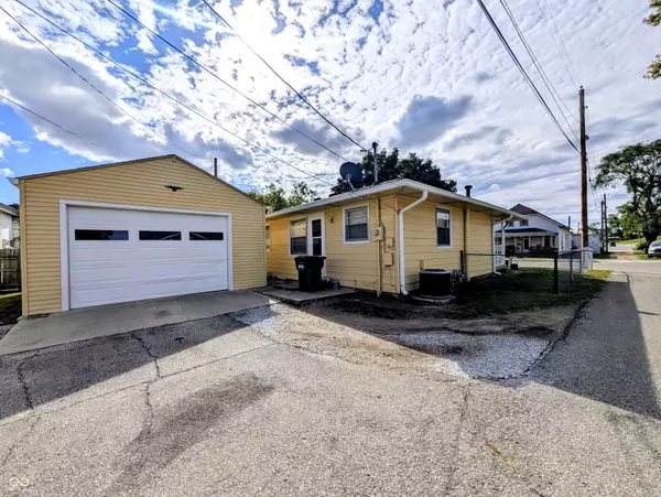 207 S Pleasant ST, Edinburgh, IN 46124