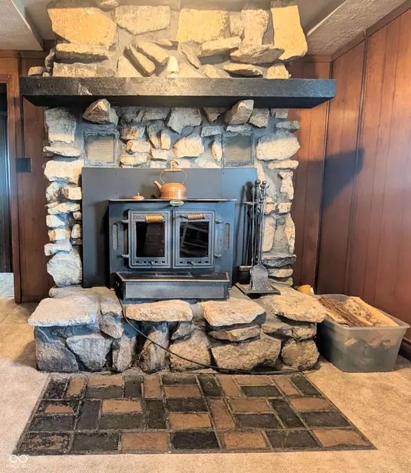 5599 N State Road 9, Hope, IN 47246