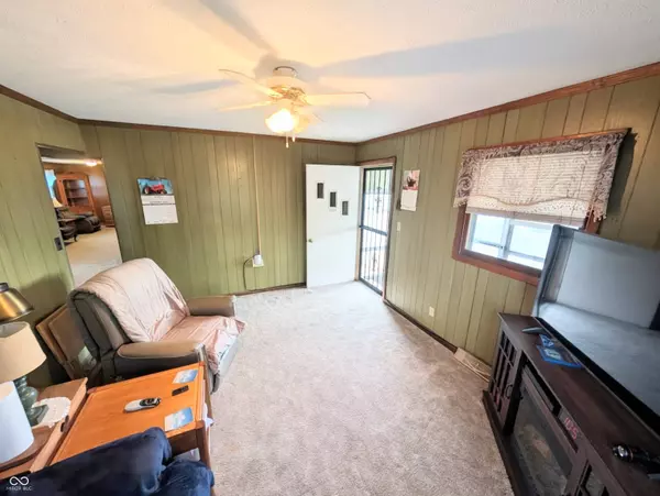 5599 N State Road 9, Hope, IN 47246